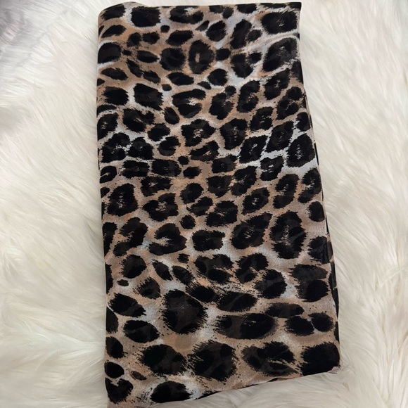 Chico's Leopard Print Large Wrap Scarf NWT - Picture 1 of 8